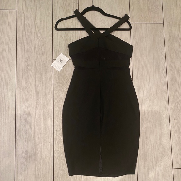 Black dress - Picture 2 of 3